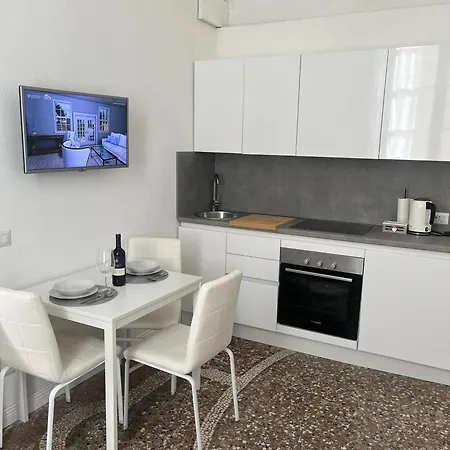 Lejlighed Living With Balcony - Center, Near The *