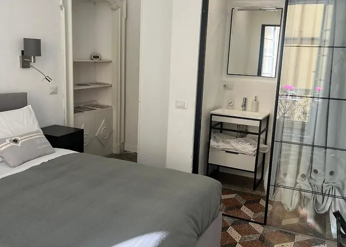 Apartman Living With Balcony Como