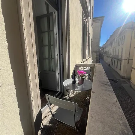 Living With Balcony Appartement *