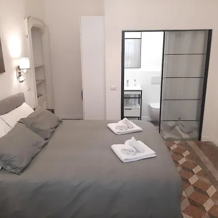 Apartment Living *